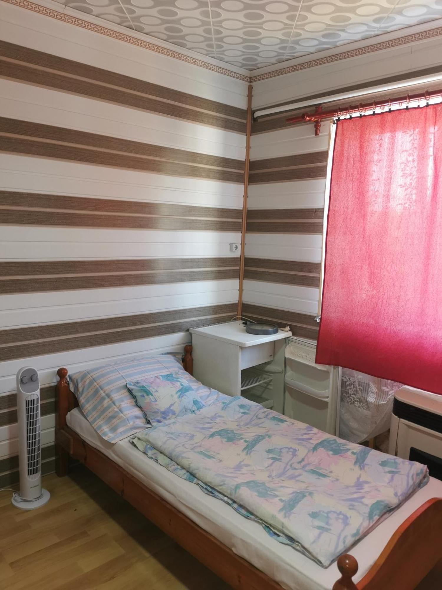 Edit Vendeghaz Tiszaújváros Zimmer foto